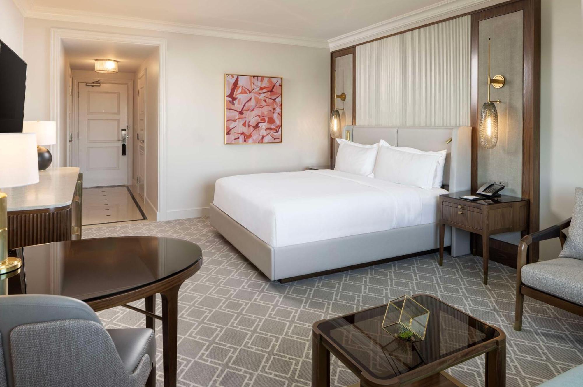Waldorf Astoria Orlando - An Official Walt World Lake Buena Vista